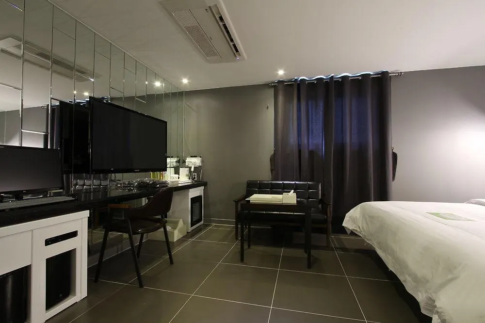 Raum Hotel Incheon
