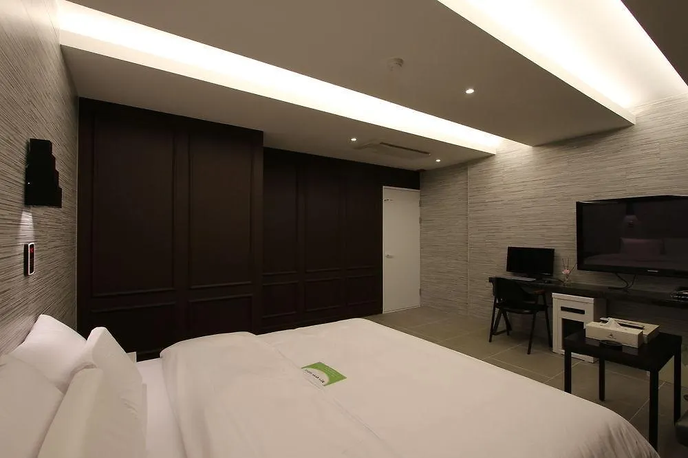 Raum Hotel Incheon