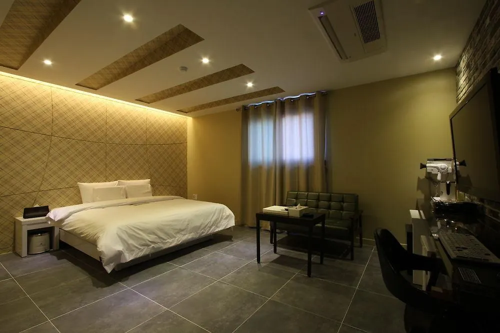Raum Hotel Incheon