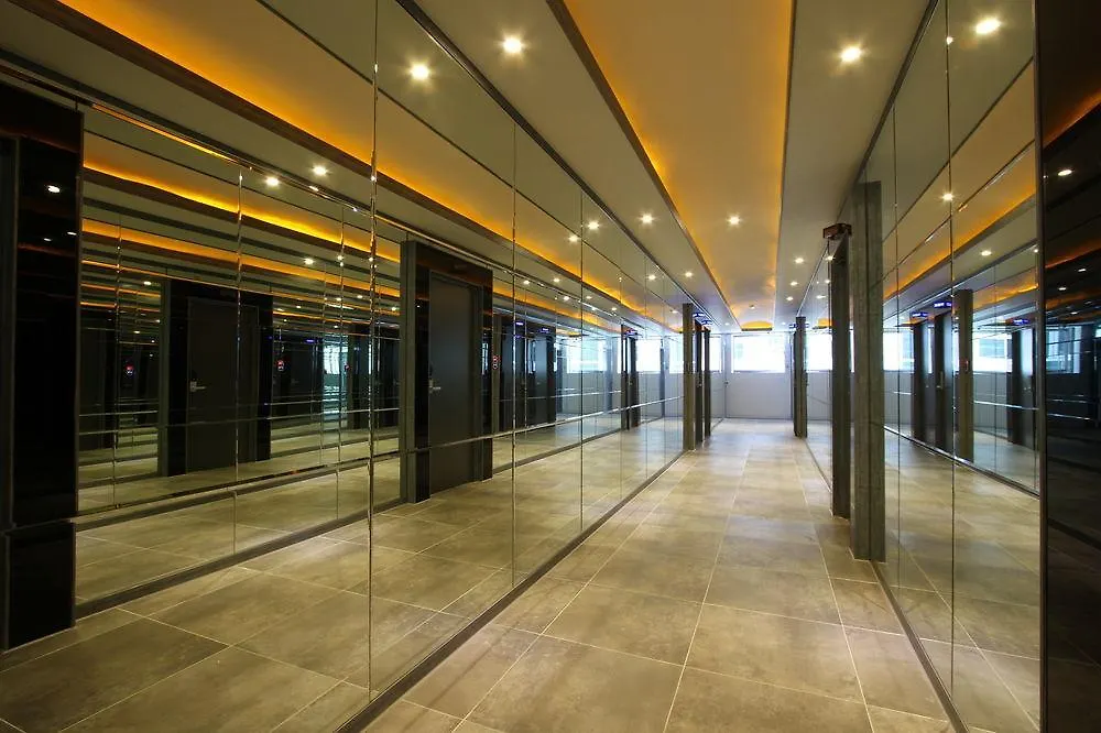 Raum Hotel Incheon 3*,