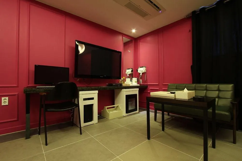 Raum Hotel Incheon