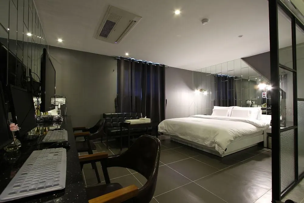 Raum Hotel Incheon 3*,  South Korea