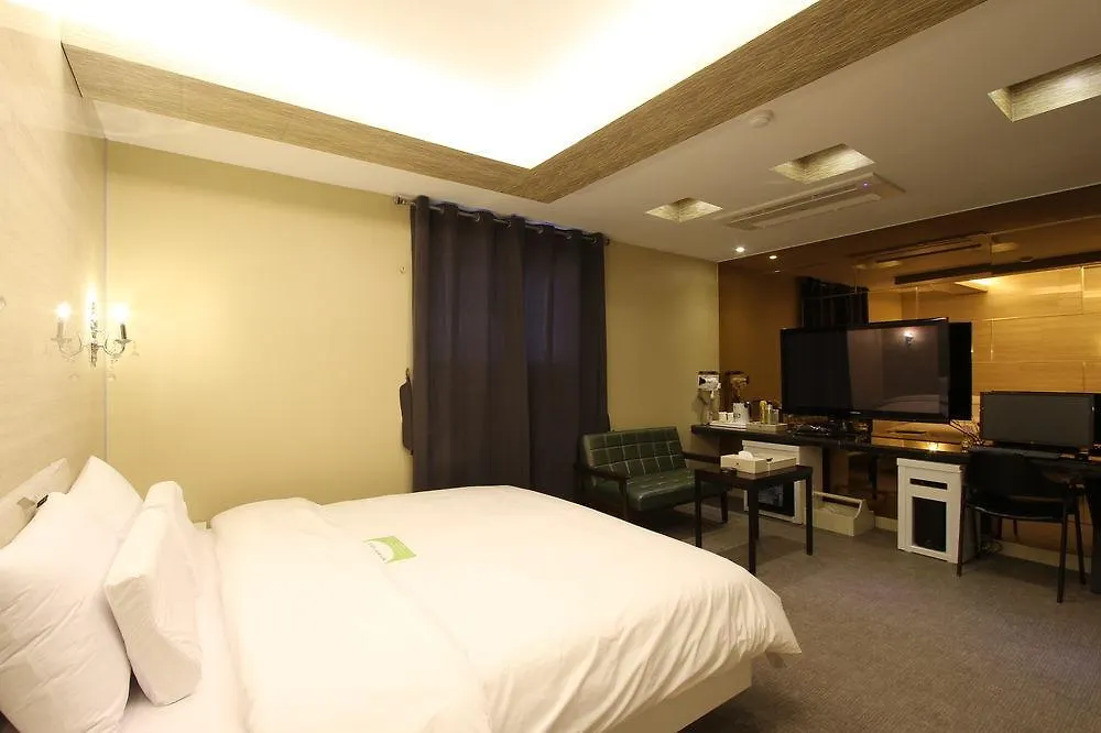 Raum Hotel Incheon