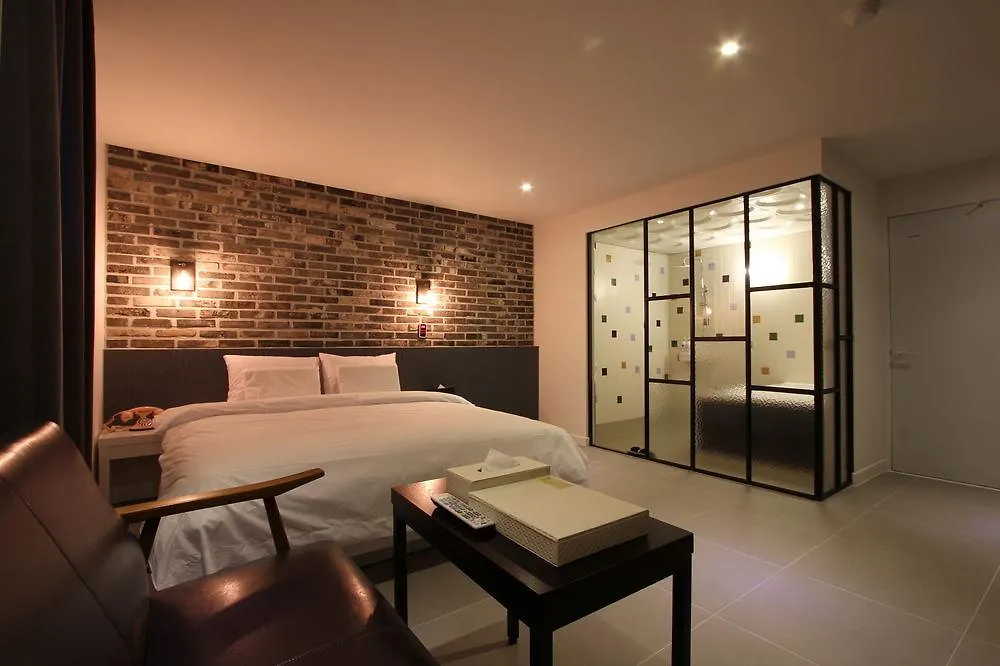 Raum Hotel Incheon