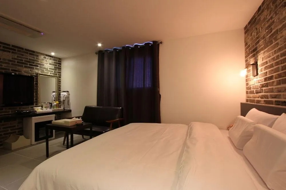 Raum Hotel Incheon