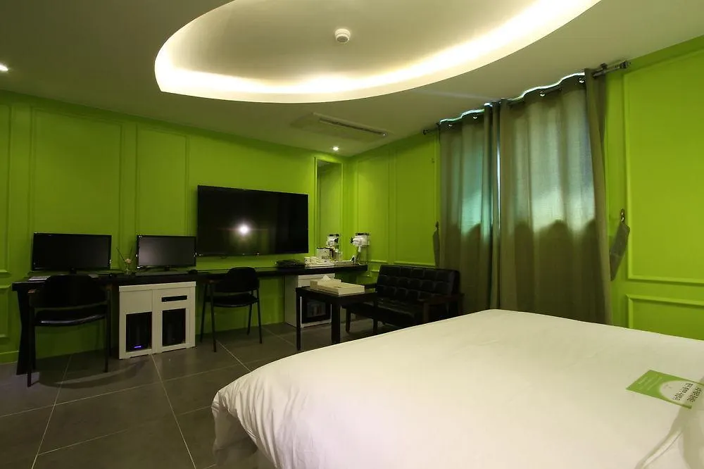 Raum Hotel Incheon