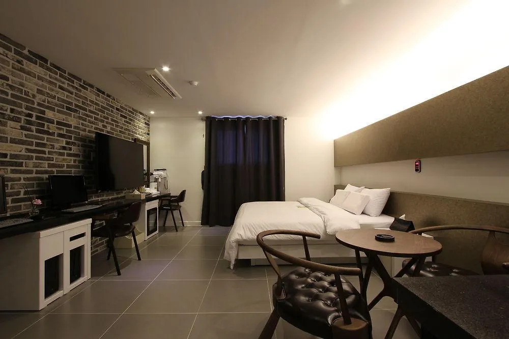 Raum Hotel Incheon