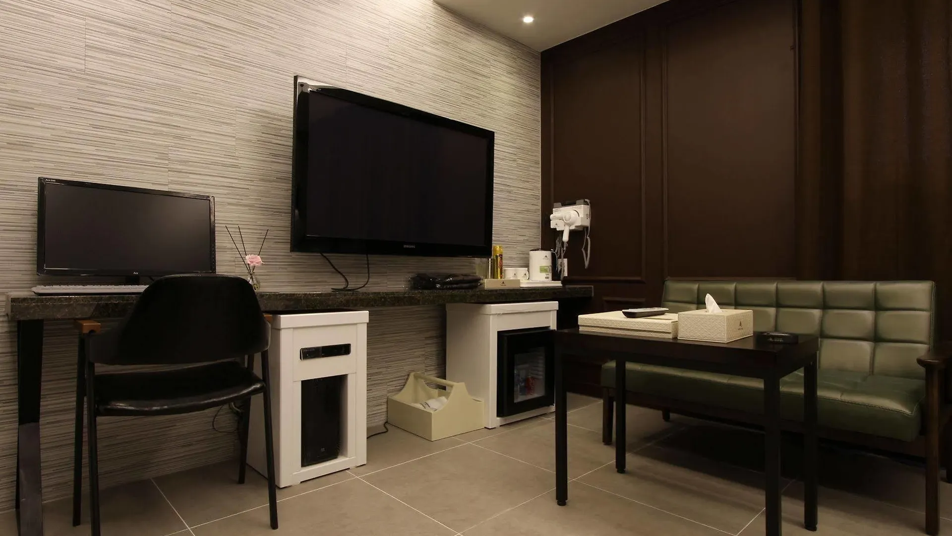 Raum Hotel Incheon 3*,  South Korea