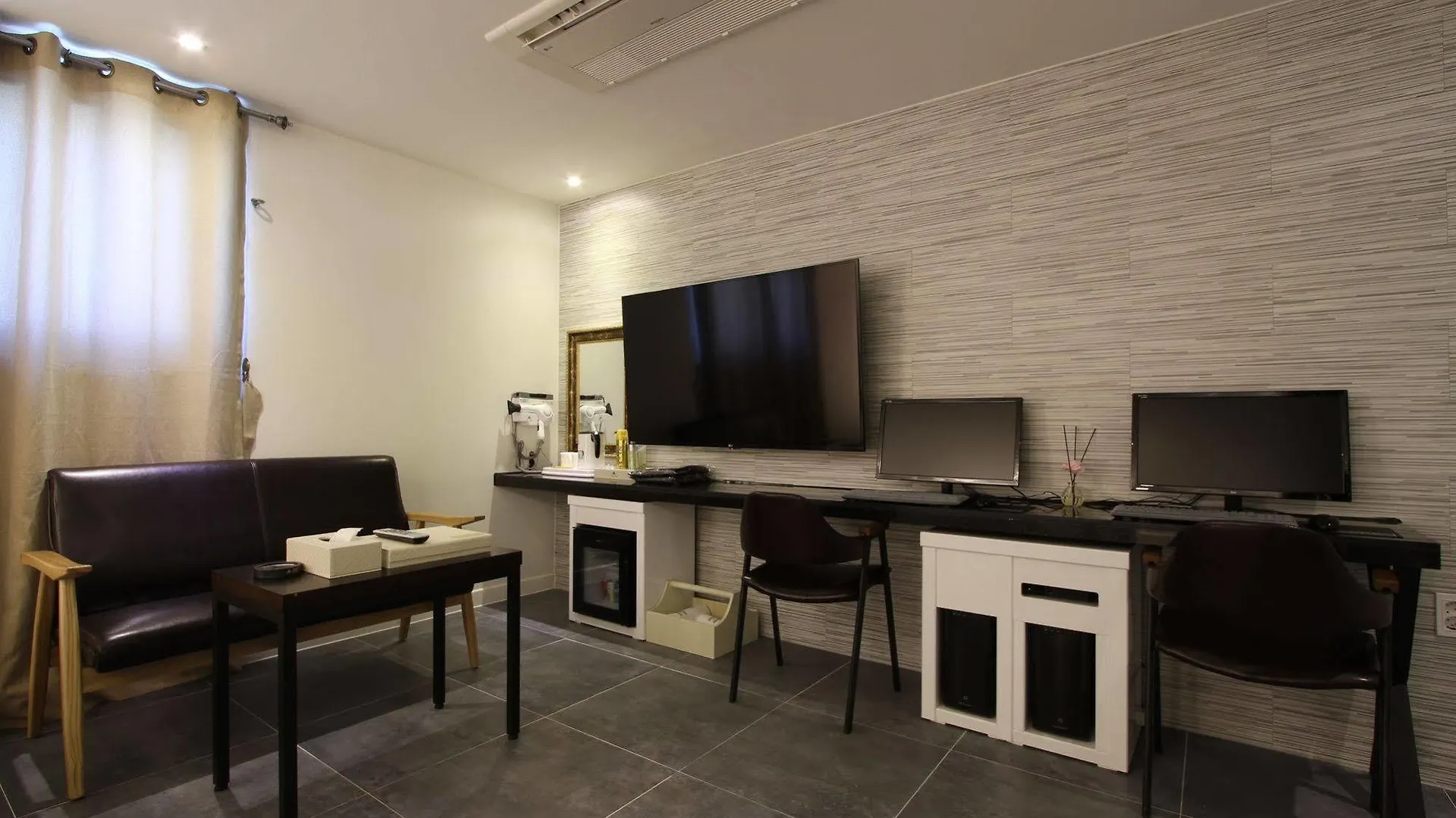 Raum Hotel Incheon 3*,